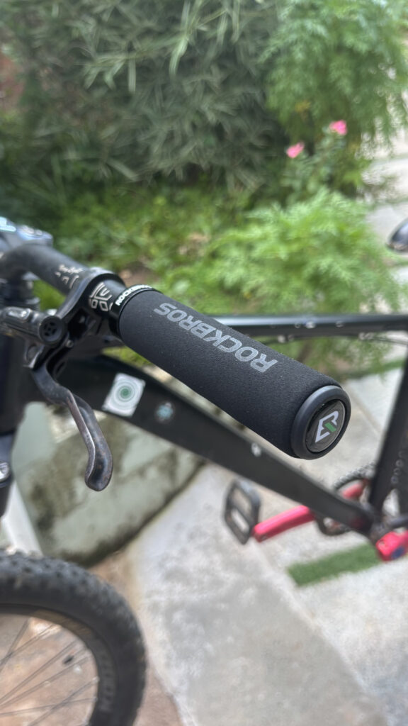 Best budget Rockbros foam handlebar grip installed on a mountain bike in India.